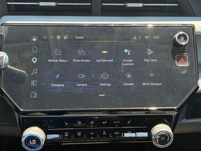 2027 Chevrolet Bolt LT FWD