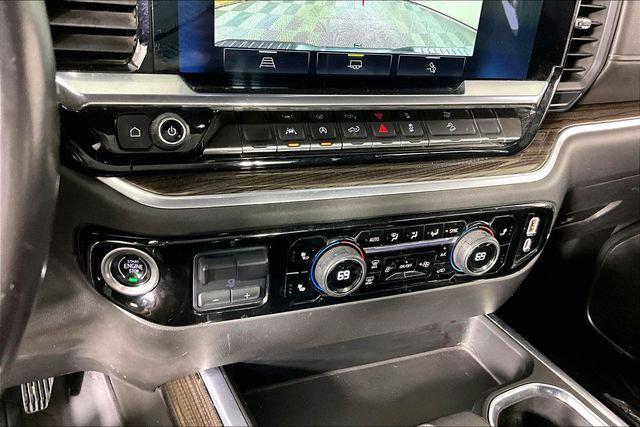 2022 Chevrolet Silverado 1500 4WD Crew Cab Short Bed RST