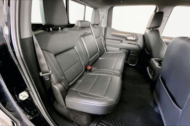 2022 Chevrolet Silverado 1500 4WD Crew Cab Short Bed RST