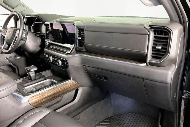 2022 Chevrolet Silverado 1500 4WD Crew Cab Short Bed RST