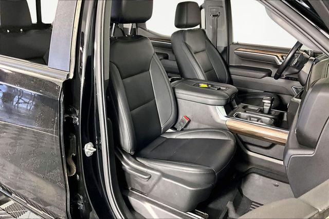 2022 Chevrolet Silverado 1500 4WD Crew Cab Short Bed RST