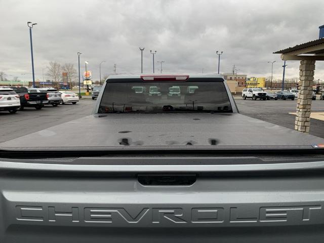 2023 Chevrolet Silverado 1500 4WD Crew Cab Standard Bed LT