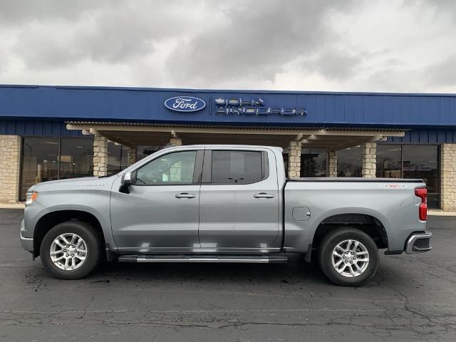 2023 Chevrolet Silverado 1500 4WD Crew Cab Standard Bed LT