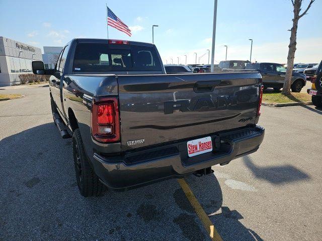 2026 RAM Ram 2500 RAM 2500 BLACK EXPRESS CREW CAB 4X4 64 BOX 2026 RAM Ram 2500 RAM 2500 BLACK EXPRESS CREW CAB 4X4 64 BOX