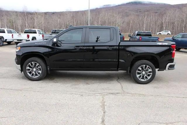 2024 Chevrolet Silverado 1500 4WD Crew Cab Short Bed LT with 2FL