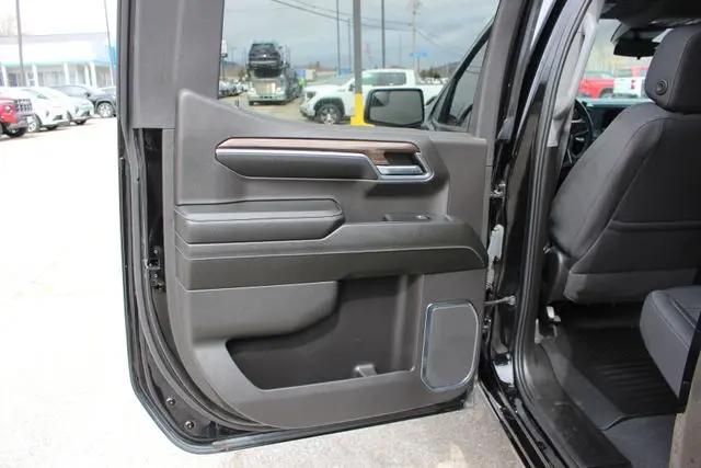 2024 Chevrolet Silverado 1500 4WD Crew Cab Short Bed LT with 2FL