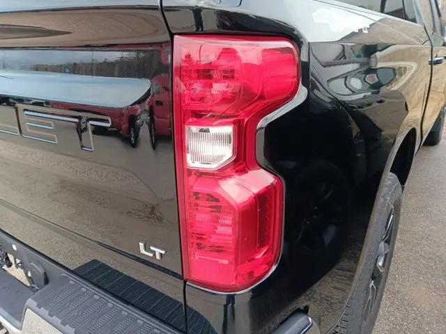 2024 Chevrolet Silverado 1500 4WD Crew Cab Short Bed LT with 2FL