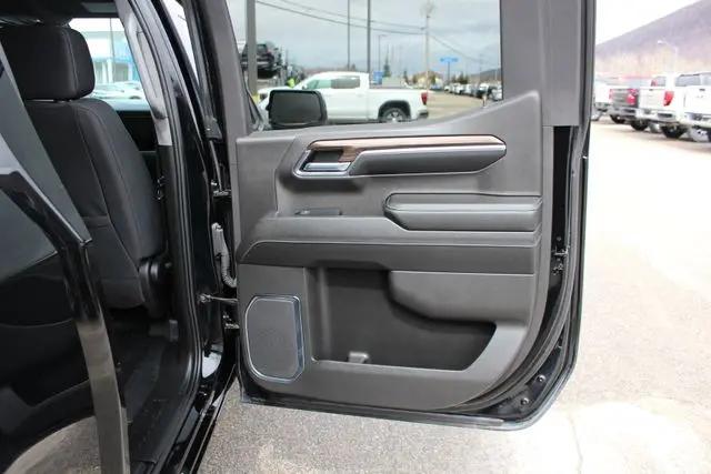 2024 Chevrolet Silverado 1500 4WD Crew Cab Short Bed LT with 2FL