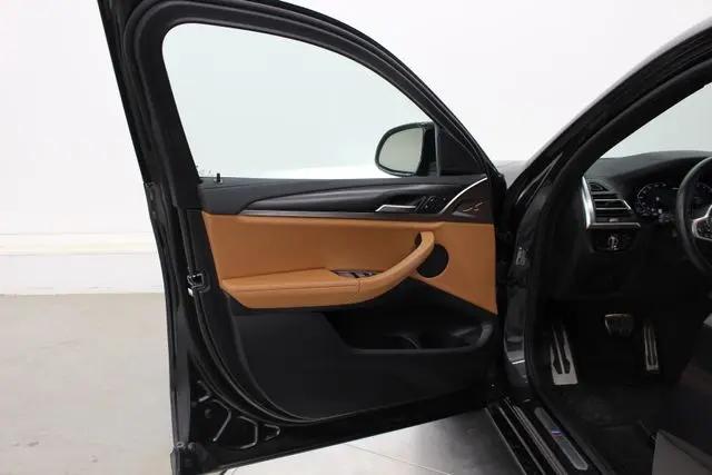 2023 BMW X4 M40i