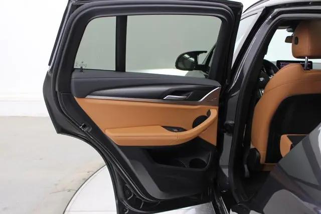 2023 BMW X4 M40i