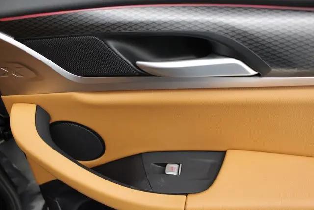 2023 BMW X4 M40i
