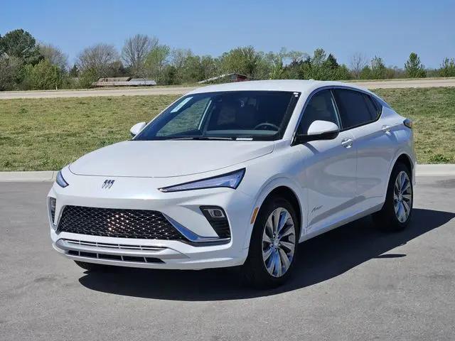 2026 Buick NV Avenir FWD