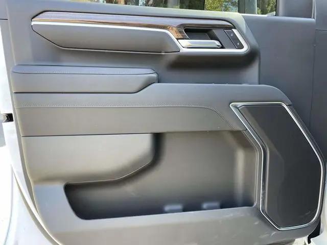 2026 Chevrolet Silverado 2500HD Crew Cab, Standard Bed, LT, 4WD