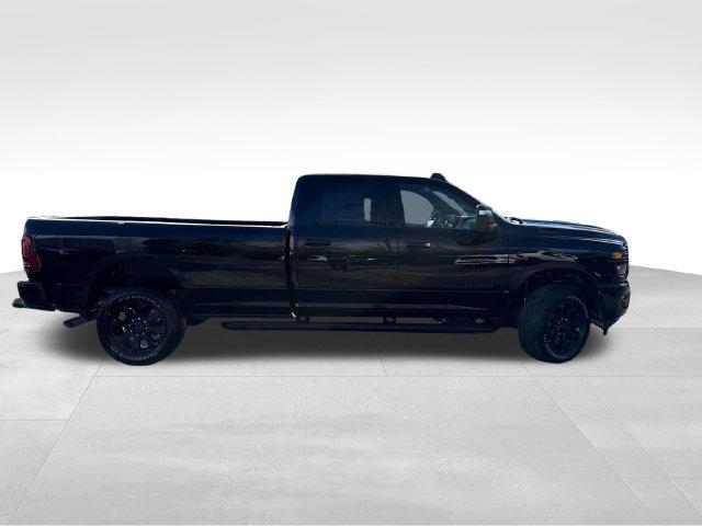 2026 Ram 3500 Big Horn Crew Cab 4x4 8 Box