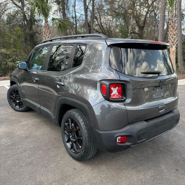 2020 Jeep Renegade Altitude FWD