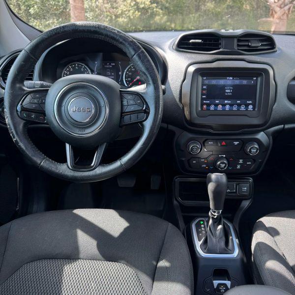 2020 Jeep Renegade Altitude FWD