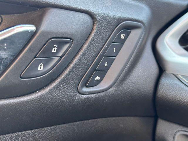 2023 GMC Acadia FWD SLT