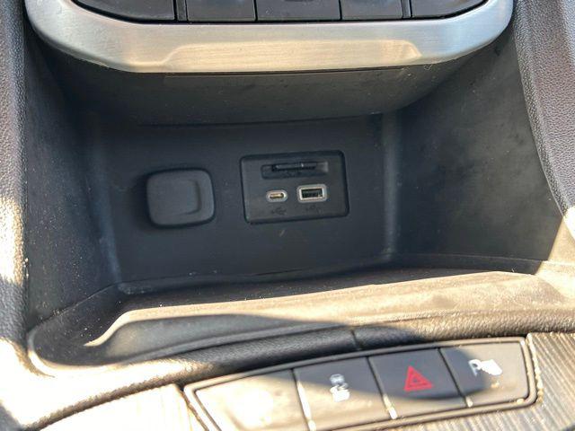 2023 GMC Acadia FWD SLT