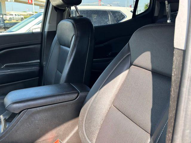 2023 GMC Acadia FWD SLT