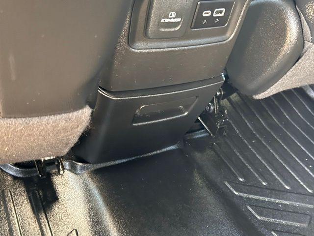 2023 GMC Acadia FWD SLT