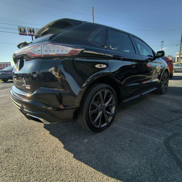 2017 Ford Edge Sport