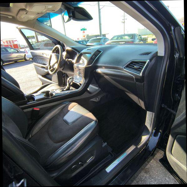 2017 Ford Edge Sport