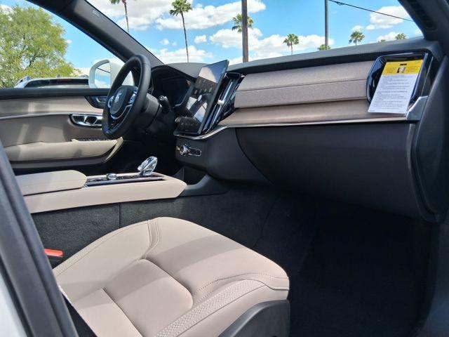 2026 Volvo XC90 Plus, B6 AWD Gas (mild hybrid), Gasoline, Bright, 7 Seats