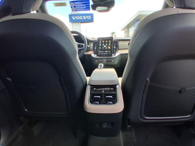 2026 Volvo XC90 Plus, B6 AWD Gas (mild hybrid), Gasoline, Bright, 7 Seats