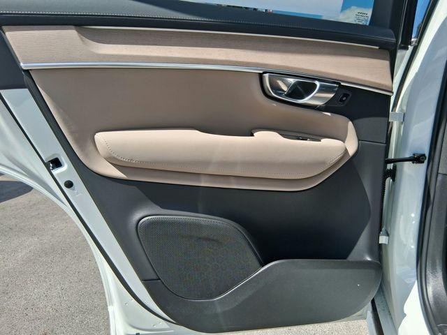 2026 Volvo XC90 Plus, B6 AWD Gas (mild hybrid), Gasoline, Bright, 7 Seats