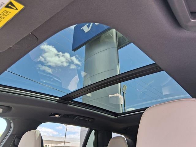 2026 Volvo XC90 Plus, B6 AWD Gas (mild hybrid), Gasoline, Bright, 7 Seats