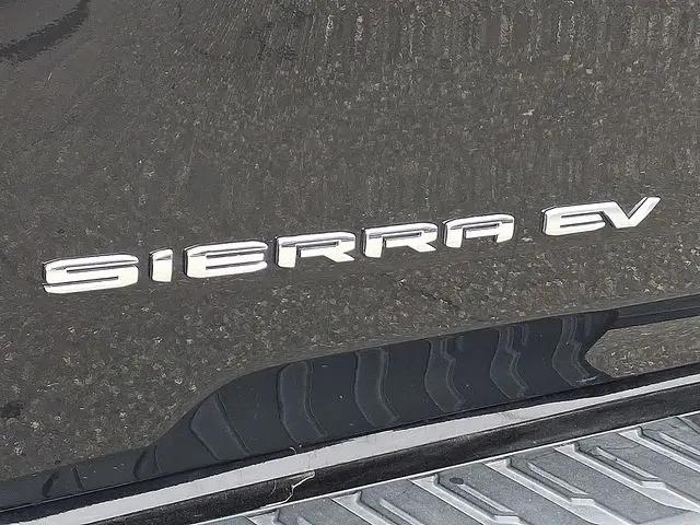 2025 GMC Sierra Extended Range Denali
