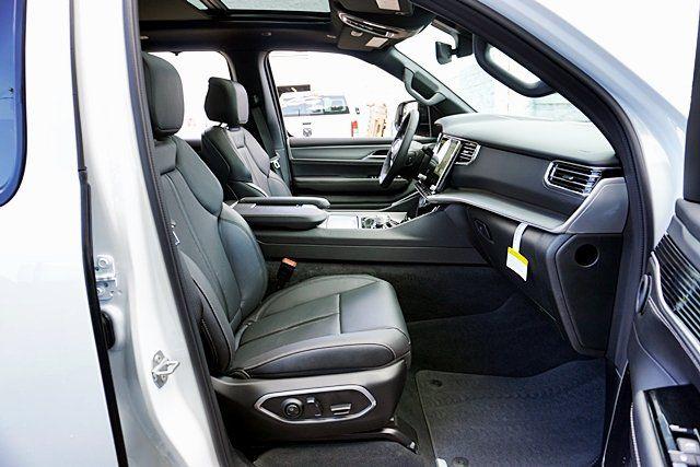2026 Jeep Grand Wagoneer Limited Reserve 4x4