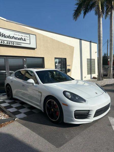 2016 Porsche Panamera GTS