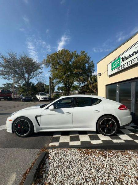 2016 Porsche Panamera GTS