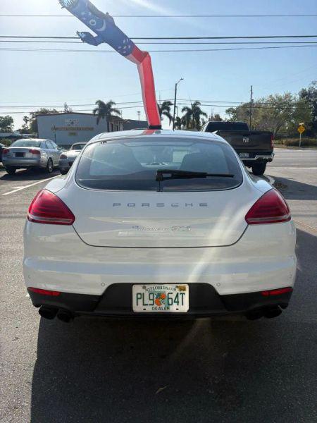 2016 Porsche Panamera GTS