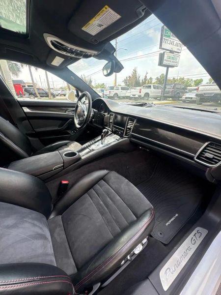 2016 Porsche Panamera GTS