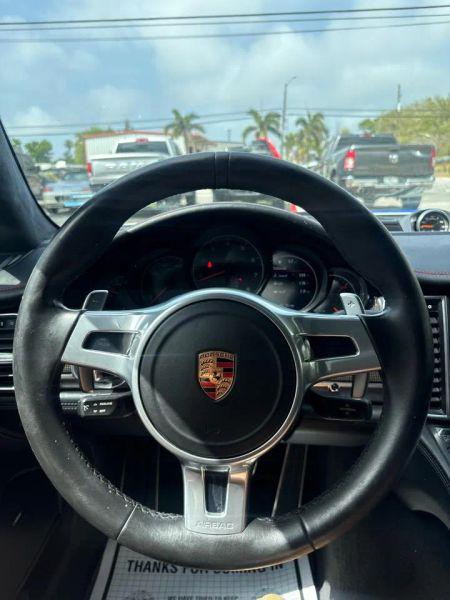 2016 Porsche Panamera GTS