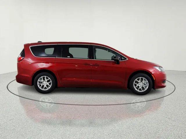 2026 Chrysler Voyager LX