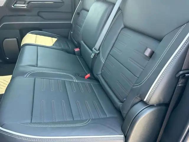 2026 GMC Sierra 2500HD Crew Cab, Standard Bed, AT4X, 4WD