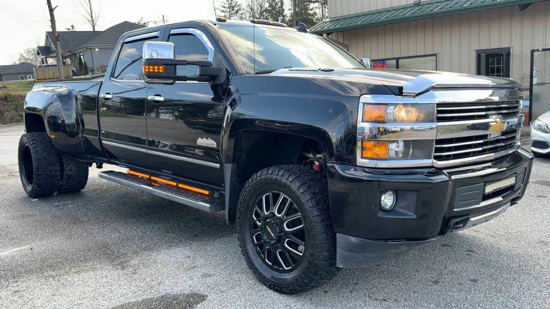 2015 Chevrolet Silverado 3500HD High Country