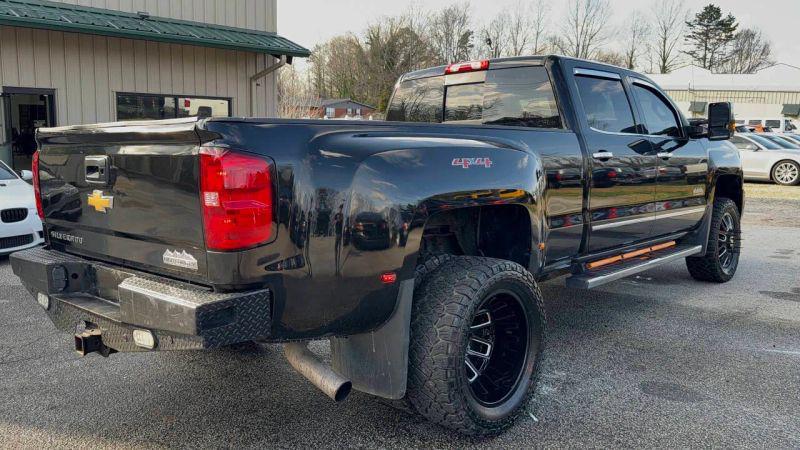 2015 Chevrolet Silverado 3500HD High Country