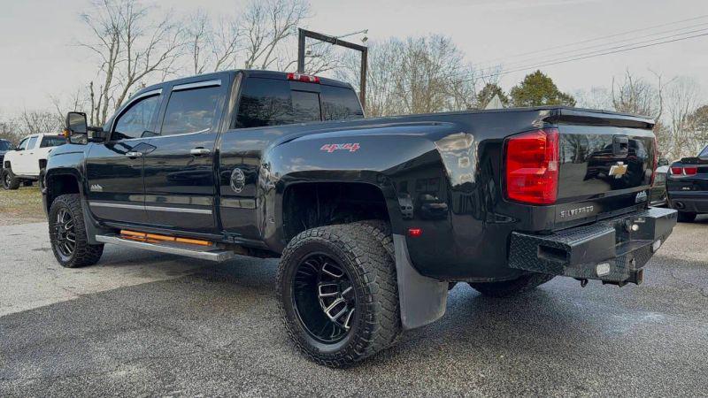 2015 Chevrolet Silverado 3500HD High Country