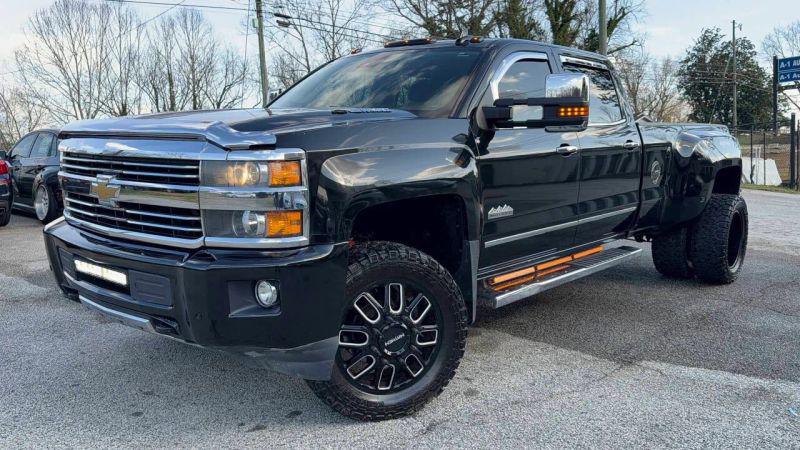 2015 Chevrolet Silverado 3500HD High Country