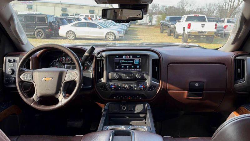 2015 Chevrolet Silverado 3500HD High Country