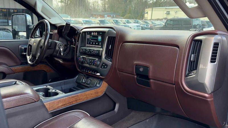 2015 Chevrolet Silverado 3500HD High Country