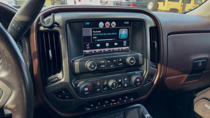 2015 Chevrolet Silverado 3500HD High Country
