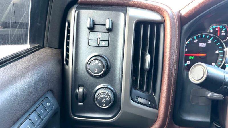 2015 Chevrolet Silverado 3500HD High Country