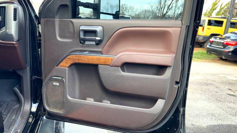 2015 Chevrolet Silverado 3500HD High Country
