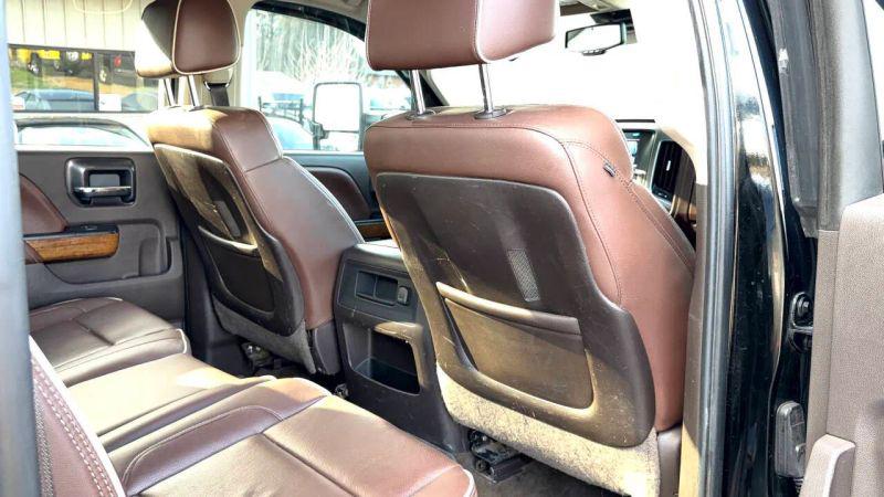 2015 Chevrolet Silverado 3500HD High Country