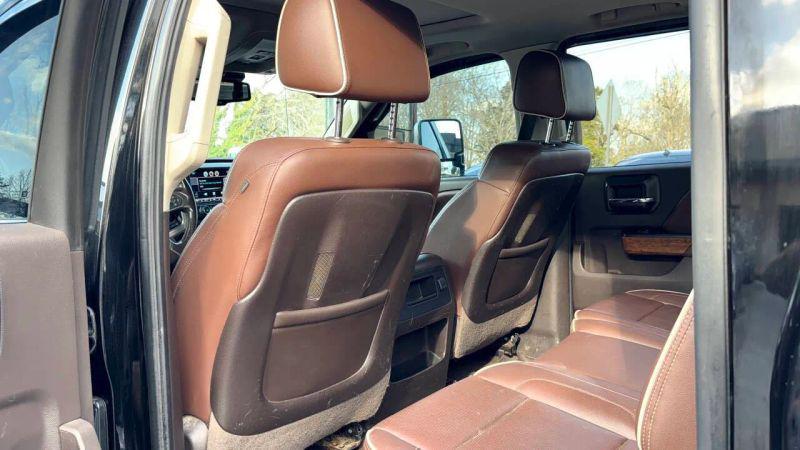2015 Chevrolet Silverado 3500HD High Country